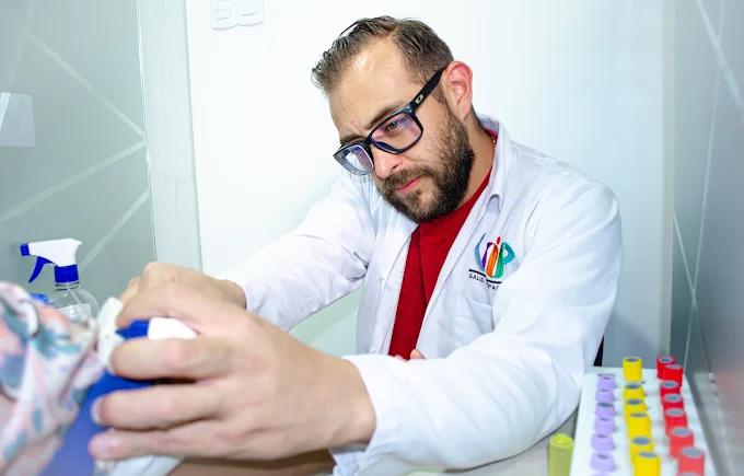 Laboratorio clínico en la sede VIP Salud Ocupacional